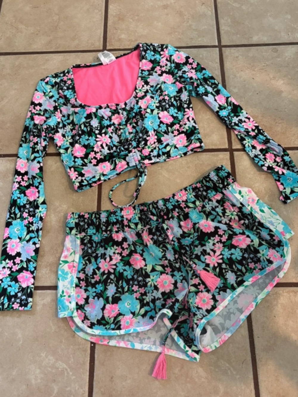 Celebrity Pink Floral Long-Sleeve Crop Top & Shorts Set - Pink & Teal